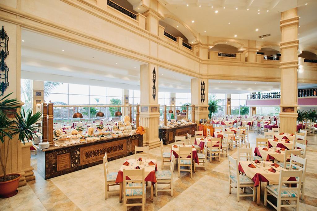 Queen Sharm Aqua Park Hotel Exterior photo