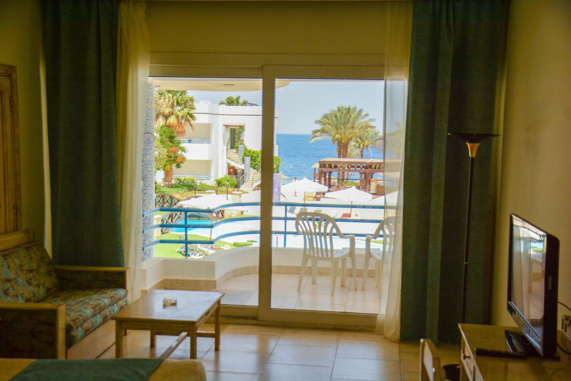 Queen Sharm Aqua Park Hotel Exterior photo